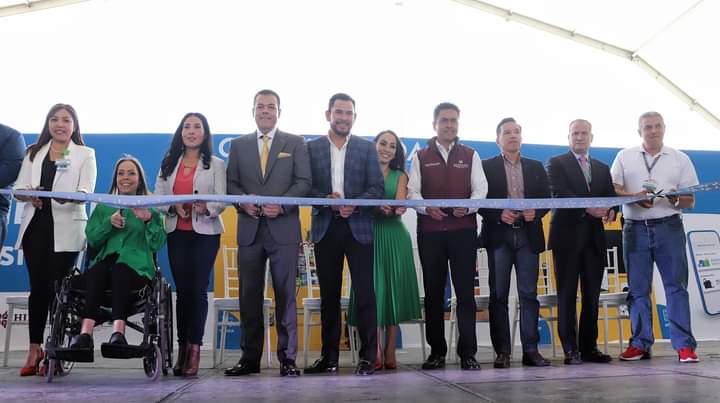 Inaugura Henkel Y Felix Primer Walmart En Mineral De La Reforma