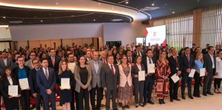 Se gradúa primera generación de la Academia de la Transformación