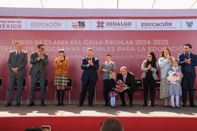 Arranca distribuci&oacute;n de 500 mil &uacute;tiles escolares y uniformes en Hidalgo
