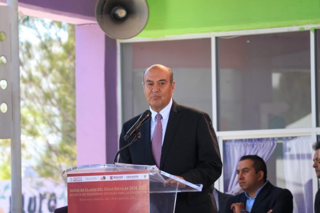 Arranca distribuci&oacute;n de 500 mil &uacute;tiles escolares y uniformes en Hidalgo