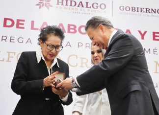 La ceremonia se llevó a cabo en el salón Benevento