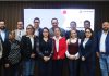 Esther Ramirez, secretaria de Hacienda, junto a los alcaldes que podrán acceder a dicho beneficio