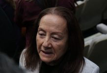 Se presentó en un evento protocolario del Congreso estatal