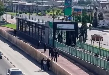 Despojan de un millón de pesos a cuentahabiente y provoca movilización policiaca