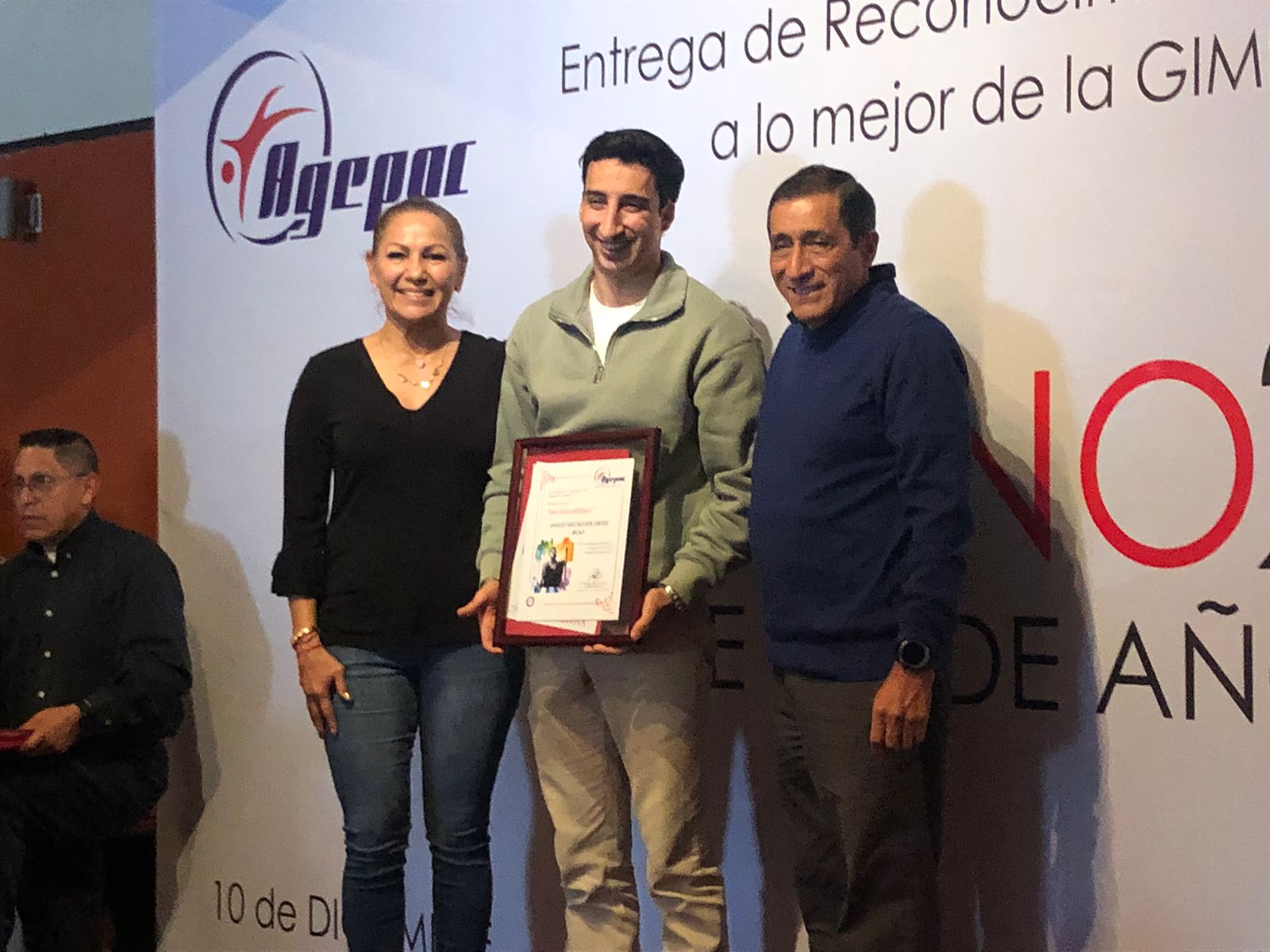 Diego Neumaier recibiò el máximo galardón de la gimnasia poblana