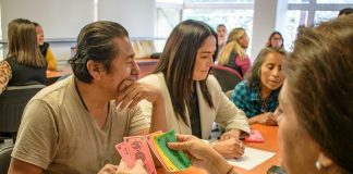 Ofrece Gobierno de la Ciudad taller de simulador de negocios para emprendedores