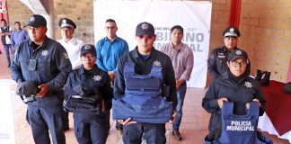 Omar Muñoz entregó equipo y motopatrullas a la SSCyPC