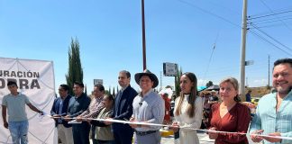 Entrega Omar Muñoz primera vialidad de su administración