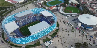 Firman convenio por estacionamientos gratis