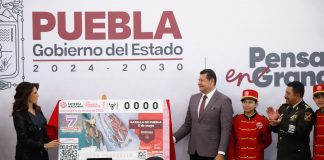 Develan billete conmemorativo por la Batalla de Puebla