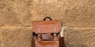 Mochilas de tela vs. mochilas de cuero: pros y contras