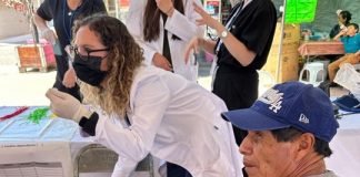 Estudiantes de la Anáhuac Puebla llevan Brigada Médica “Amigo Pie” a pacientes con diabetes