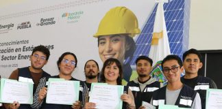 Se certificaron 55 personas en energías limpias, el 60% fueron mujeres