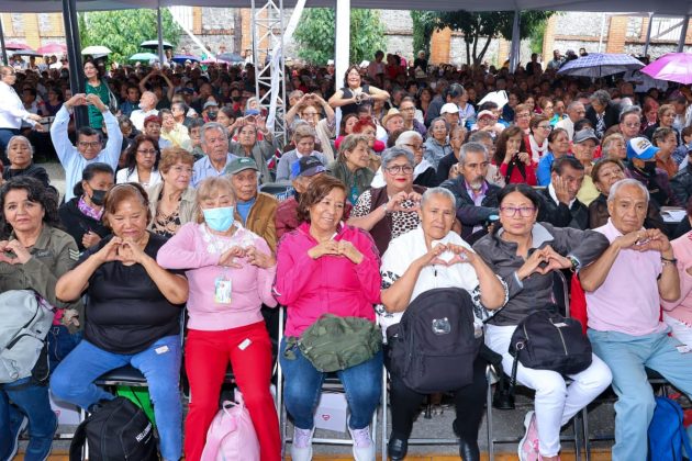 SEDIF honra la vida de Abuelitas y Abuelitos