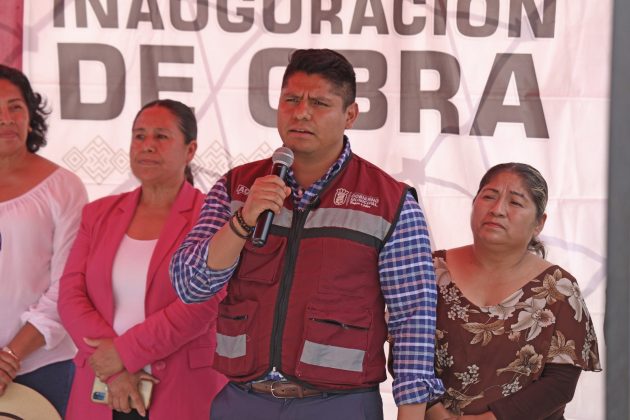Omar Muñoz inaugura calle en Nuevo León