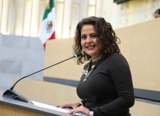 Propone Azucena Rosas gratuidad en estacionamientos para proteger la economía familiar