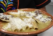 Buscan declarar a las «Enchiladas de Huauchinango» como Patrimonio Cultural de Puebla