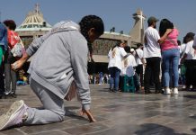 Fieles de Puebla refrendan tradición guadalupana cada 12 de febrero