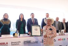 Gobierno estatal consolida a puebla como potencia internacional del mezcal