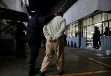 Trasladan a 30 internos del penal de Cholula a Tepexi para reforzar seguridad