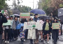 Poblanos protestan contra el Cablebús