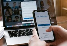 Buscan incluir educación financiera obligatoria en bachilleratos de Puebla; van contra fraudes digitales y «apps» de crédito