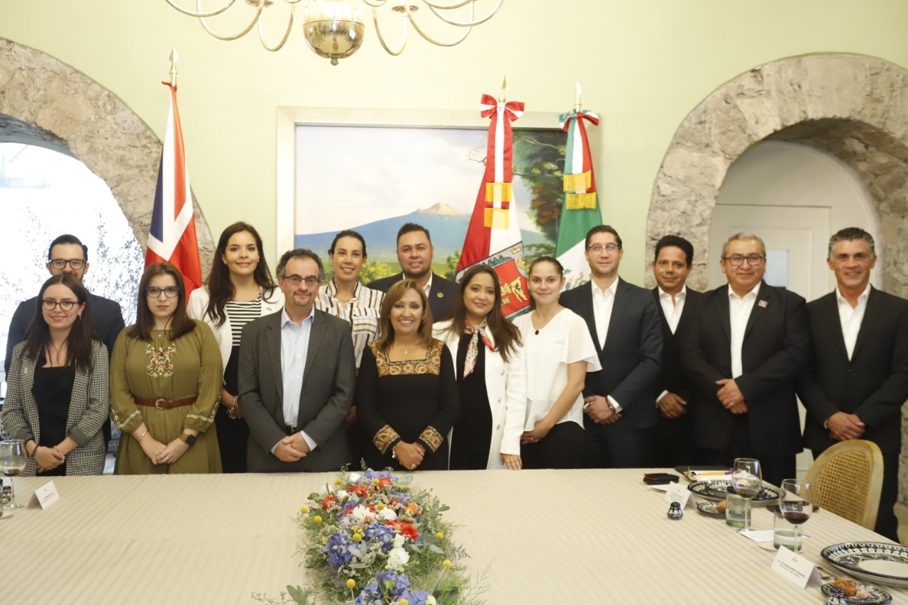 Governor Lorena Cuéllar receives the British ambassador in Mexico