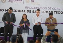 Gobernadora inaugura 3ra. Etapa de auditorio en Tecopilco