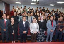 Procuradora para la Defensa de los Derechos Humanos de El Salvador presentó su obra sobre migración en la Facultad de Derecho UATx