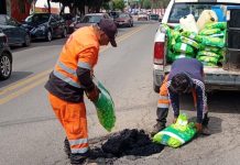 Continúa Ayuntamiento de Tlaxcala con acciones de bacheo ahora en prolongación Porfirio Díaz y calle Universidad