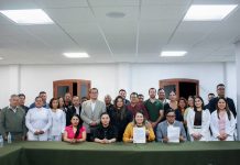Firma Blanca Angulo acuerdo que acercará atención médica a la chiautempenses