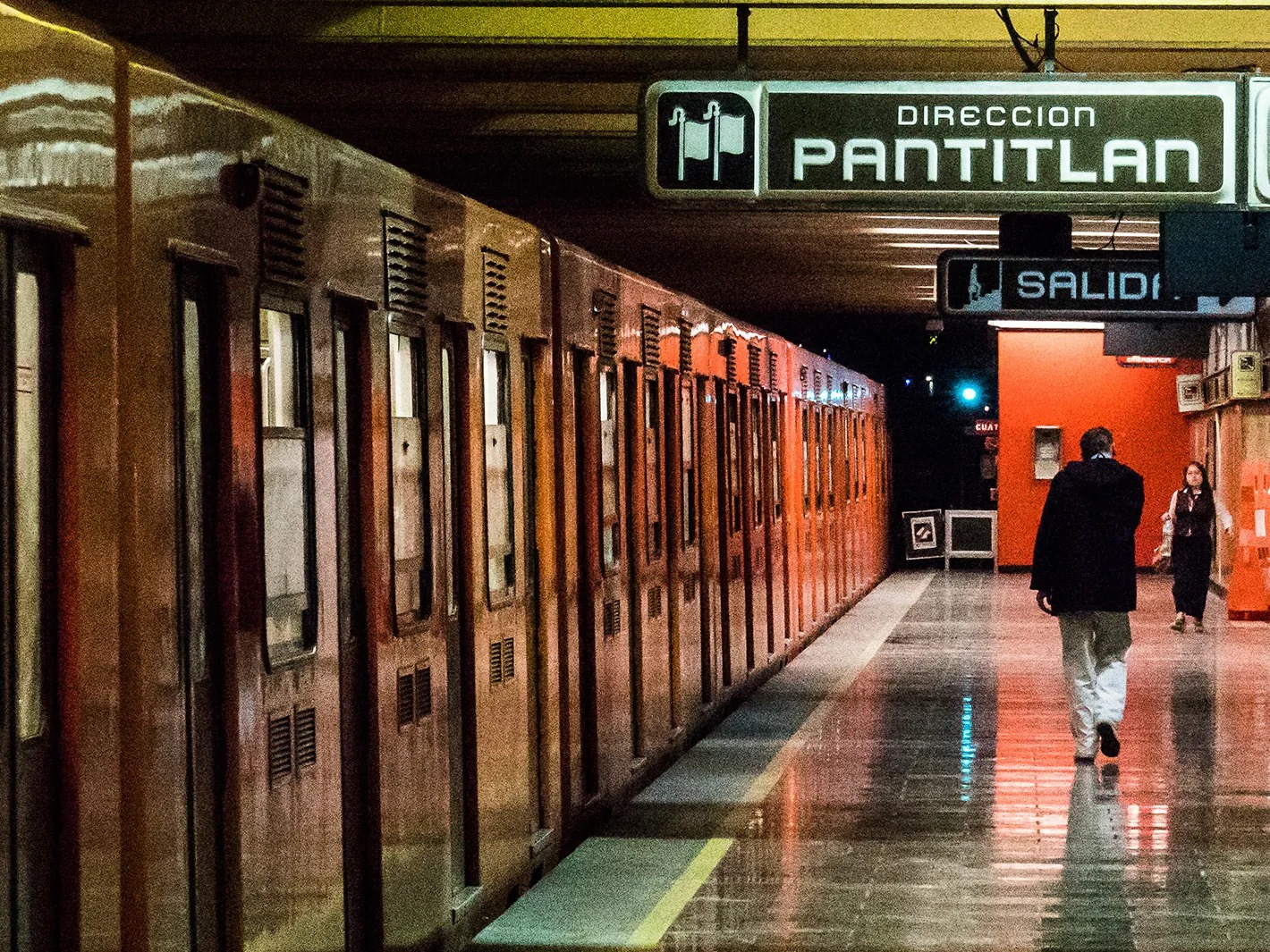 Aparece Cuerpo Colgado Cerca De Estación Del Metro Cdmx En Pantitlán