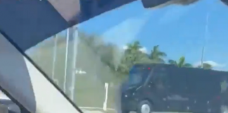 Sujeto ingresa a un banco de Florida con explosivos