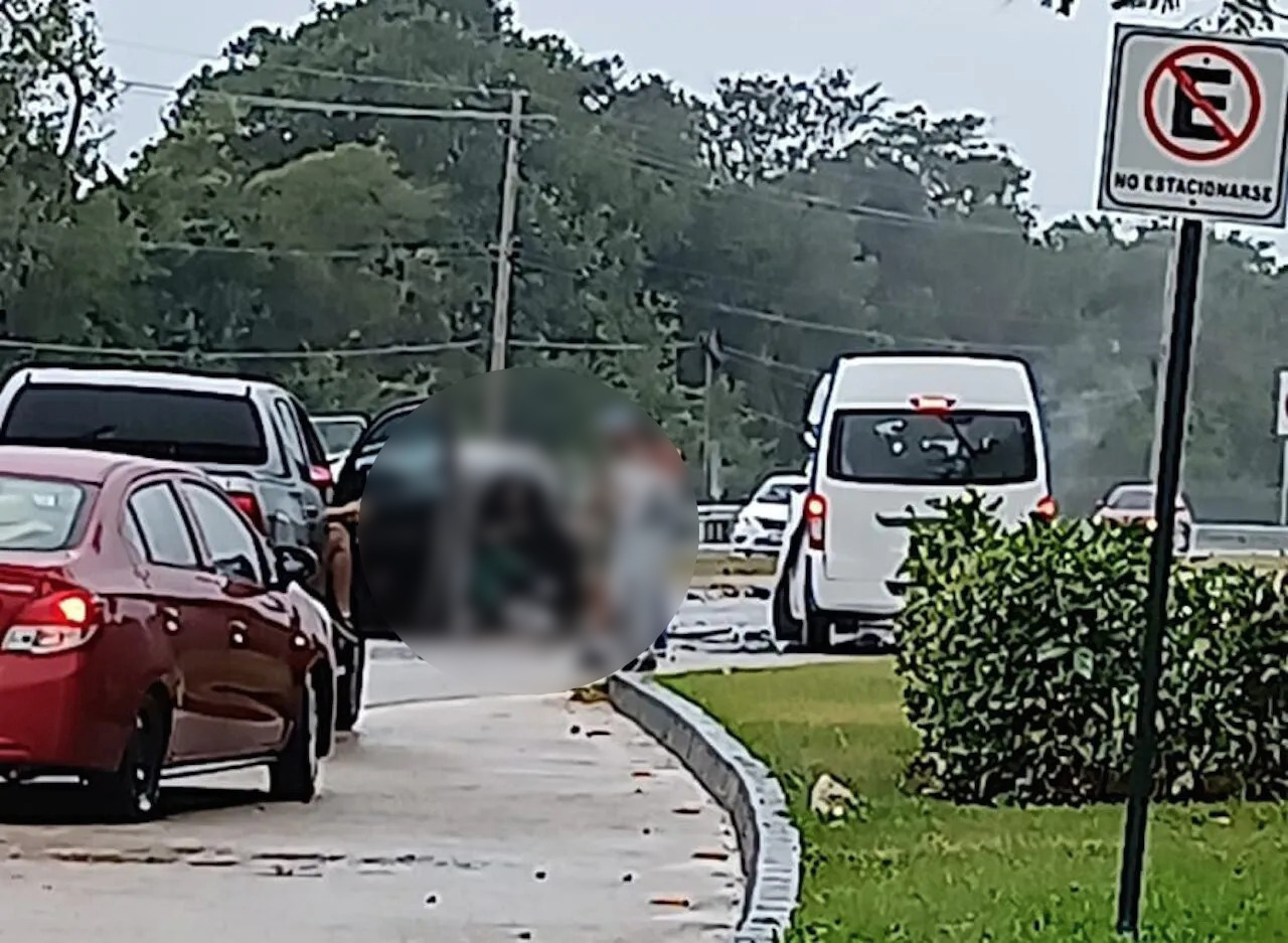 VIDEO] Accidente automovilístico deja varios muertos en la Playa del Carmen -Tulum