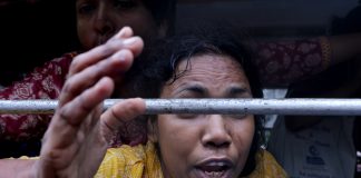 Detalles de una violación y asesinato en un hospital de la India atizan las protestas