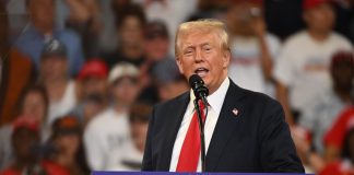 Trump propone a Harris tres debates en septiembre Trump propone a Harris tres debates en septiembre