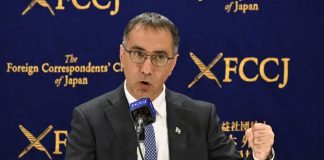 Embajador de EE.UU. se retira de ceremonia de paz por exclusión de Israel