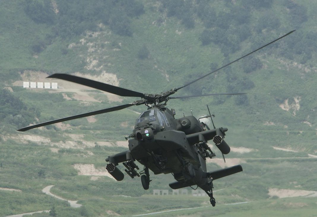 Polonia anuncia compra de 96 helicópteros Apache por más de 9.000 millones de euros