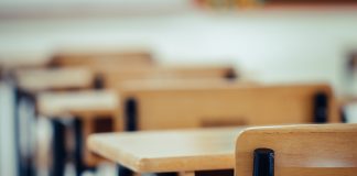 Por amenazas de tiroteo en escuela, detienen a adolescente en Florida