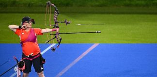 Jodie Grinham primera para atleta en ganar medalla al estar embarazada