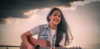 Cari Monteci: música, fútbol y sueños compartidos