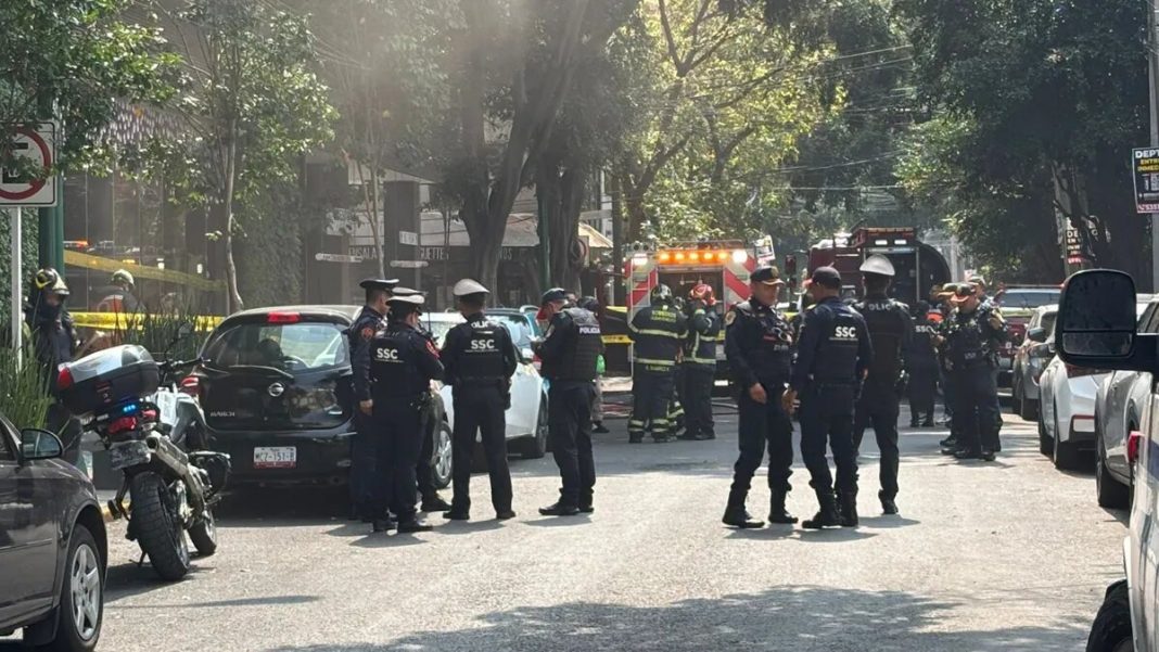 movilizacion-en-galerias-insurgentes-por-explosion-e-incendio-que-dejo-un-muerto