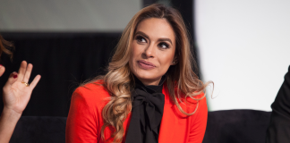 Galilea Montijo enfrenta una investigación por presunta violación de confidencialidad Galilea Montijo, bajo investigación por supuesta filtración de información en “¿Quién es la máscara?”, finaliza su relación laboral con Danna Vázquez. ¿Qué pasará con la polémica?