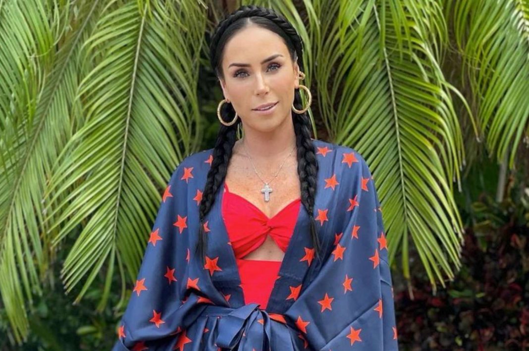 IInés Gómez Mont reaparece y envía condolencias por Daniel Bisogno Inés Gómez Mont reaparece y envía condolencias por Daniel Bisogno