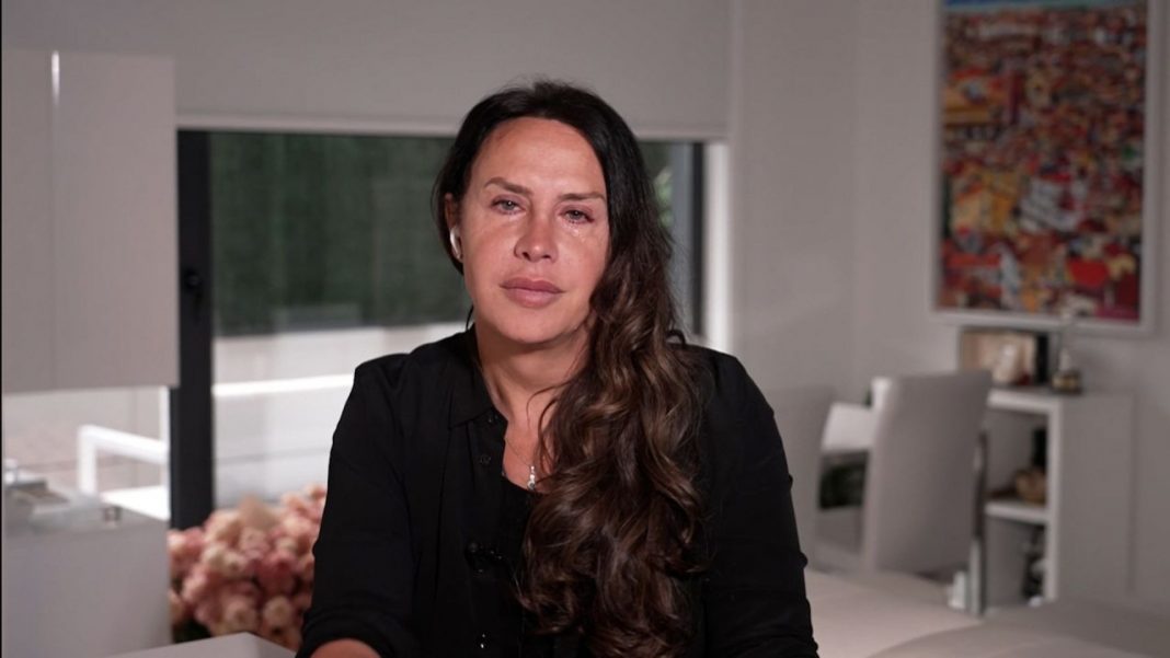 Karla Sofía Gascón contempló el suicidio tras polémica mediática