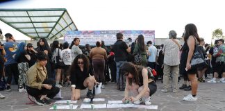 Protesta por muerte de periodistas en el Festival Axe Ceremonia