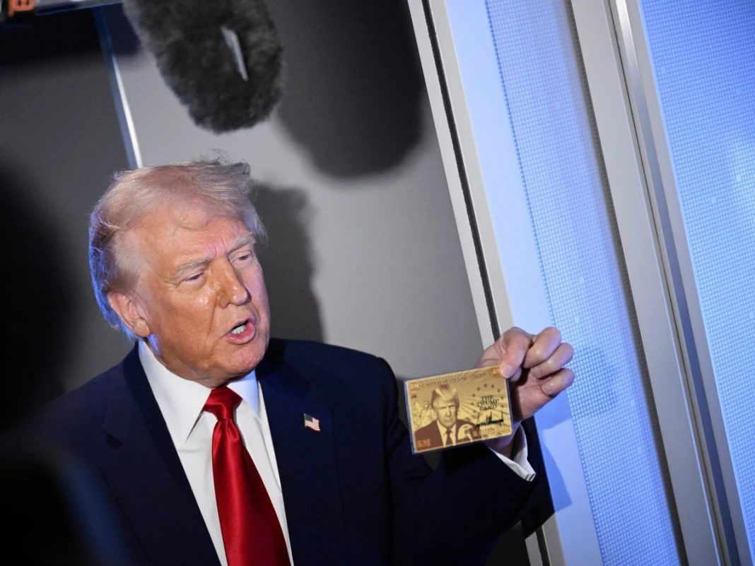 Trump presenta la 