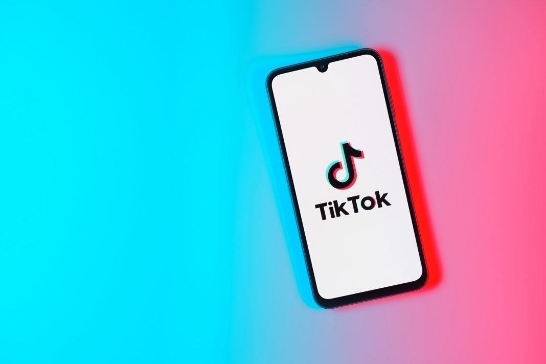 Millonarios se postulan para comprar TikTok en EE. UU.