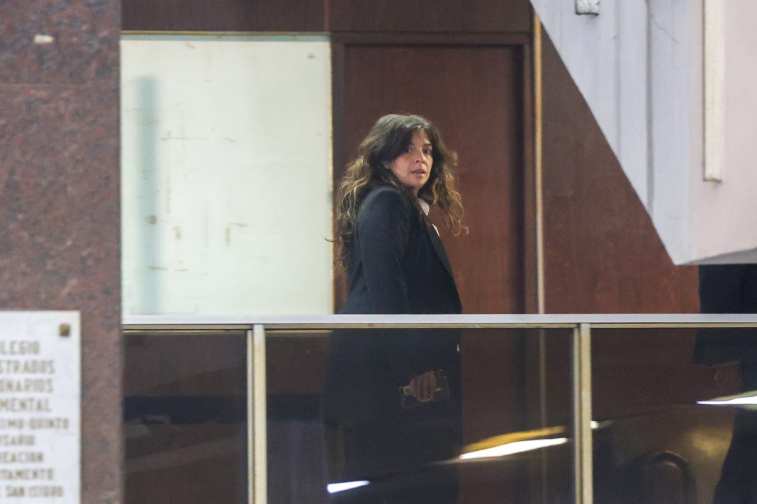 Dalma Maradona acusa negligencia en muerte de Diego