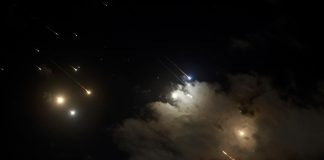 India lanza ataque aéreo contra Pakistán por atentado en Cachemira India lanza ataque aéreo contra Pakistán por atentado en Cachemira